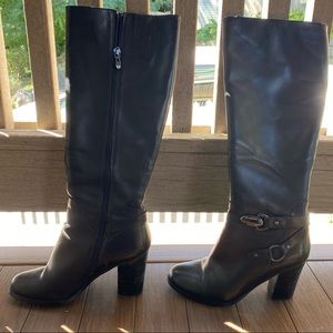 Tahari black high heel boots - great condition - size 6.5